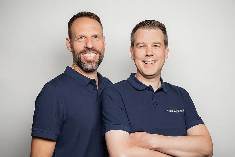 Christof Schmieg (links) und Thomas Benz sind die Geschäftsführer der ASG SolarInvest GmbH. / Foto: ASG Versum AG