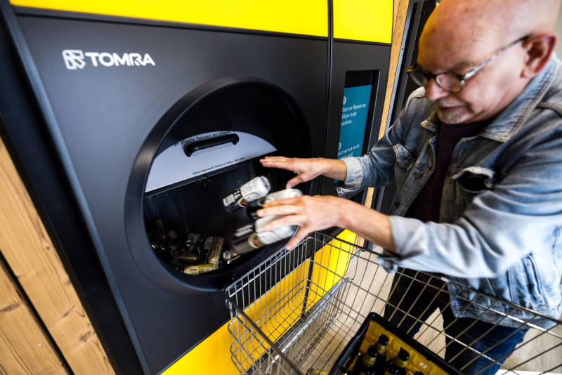 Unternehmen im Fonds: Boralex (Erneuerbare Energien), Tomra Systems (Pfandautomaten). / Fotos: Unternehmen