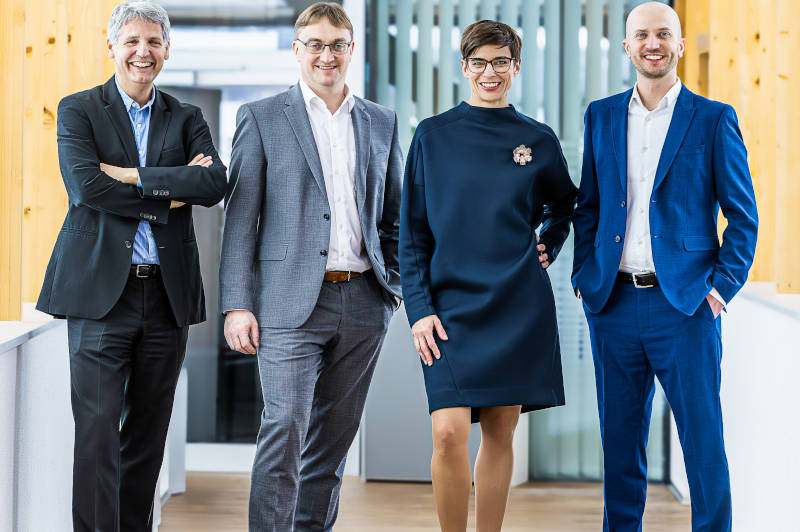 Vorstand der WEB Windenergie AG (v.l.n.r.): Michael Trcka, Roman Prager, Stefanie Markut, Florian Müller / Foto: Astrid Knie, www.astridknie.at